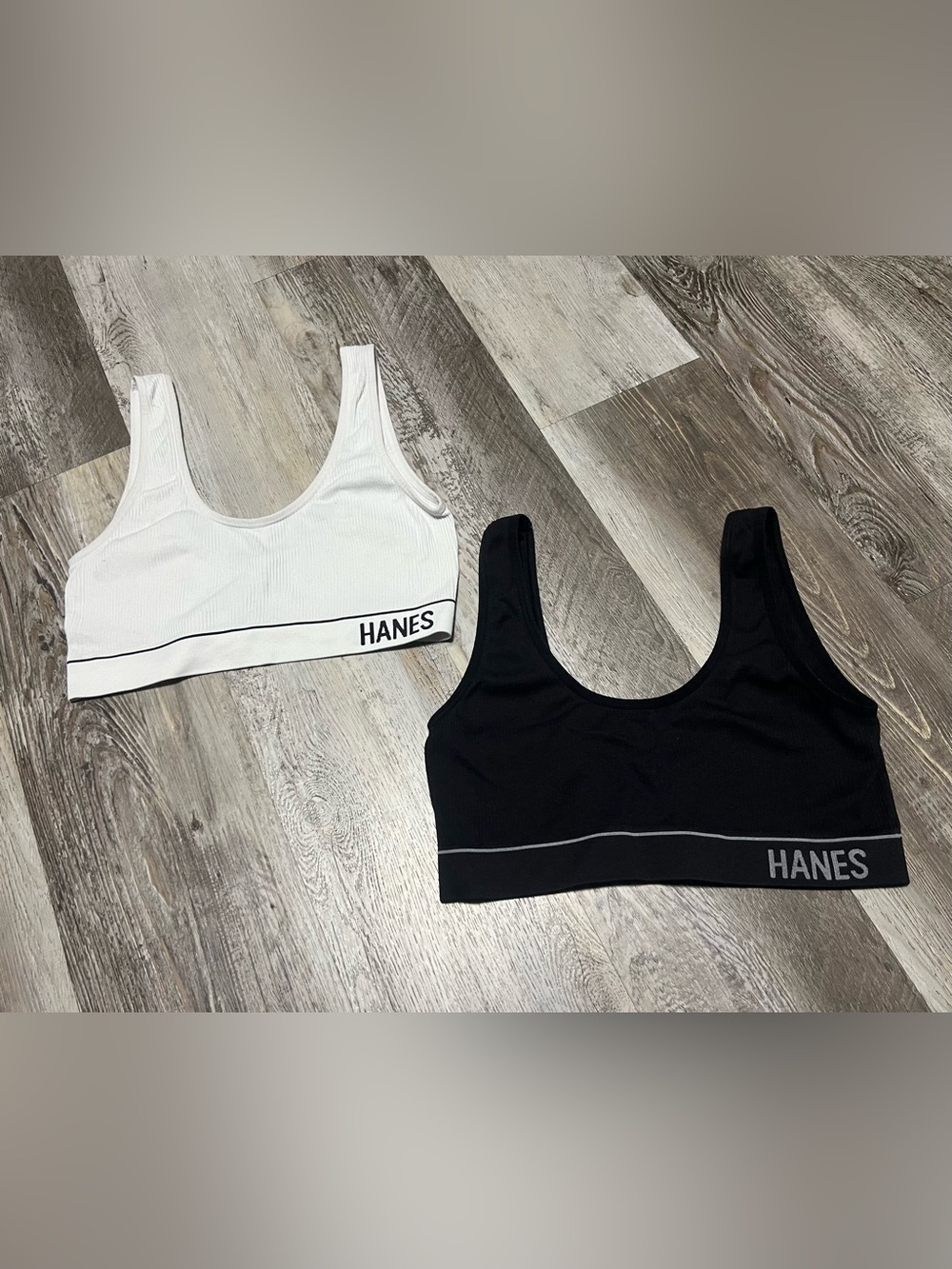 Hanes Women’s Ribbed Seamless Cropped Bralette Bundle